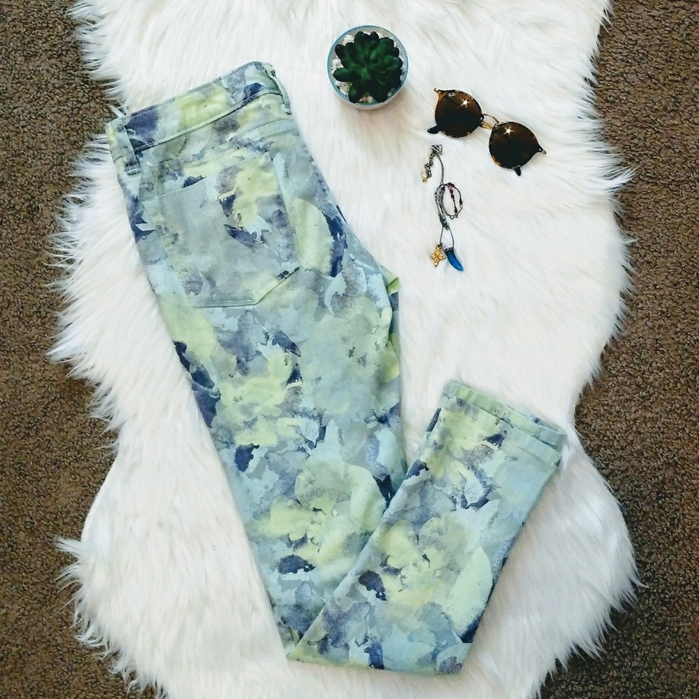 🌿 3 for $15 Watercolor Denim Skinny Jeans